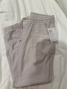 Athleta Farallon Jogger NWT